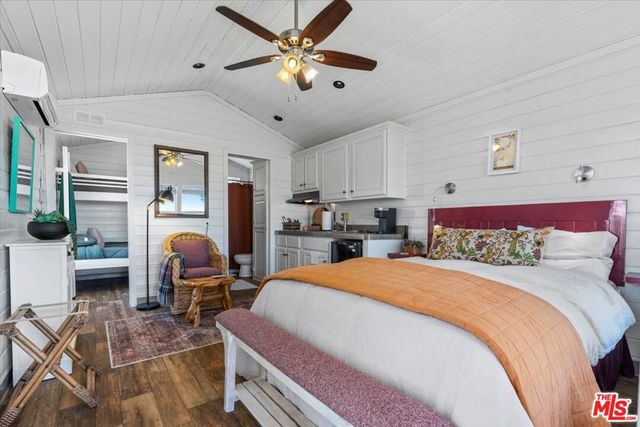 12055 Munsey Road, California City, CA 93519