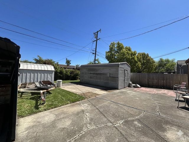 880 Beechwood Ave, Vallejo, CA 94591