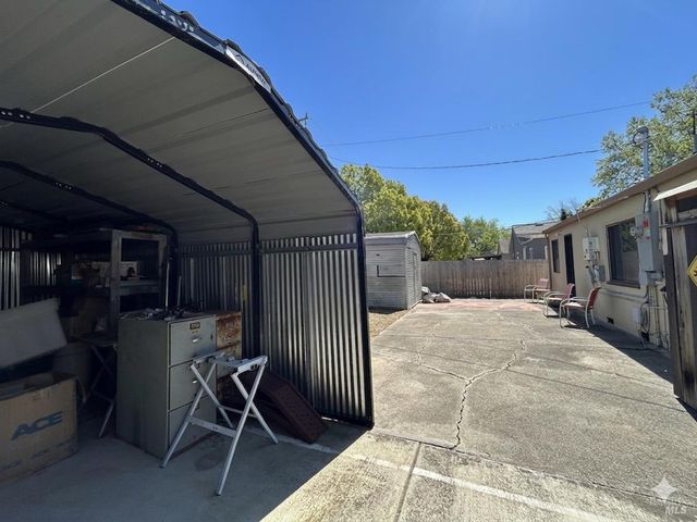 880 Beechwood Ave, Vallejo, CA 94591