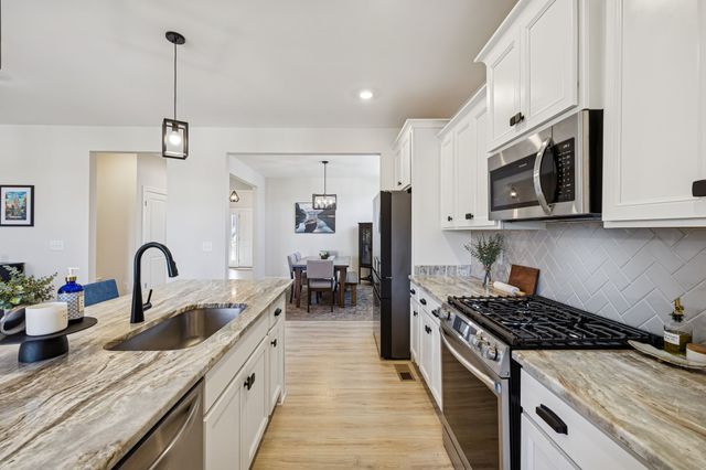 335 Van Conder Pl, Hendersonville, TN 37075