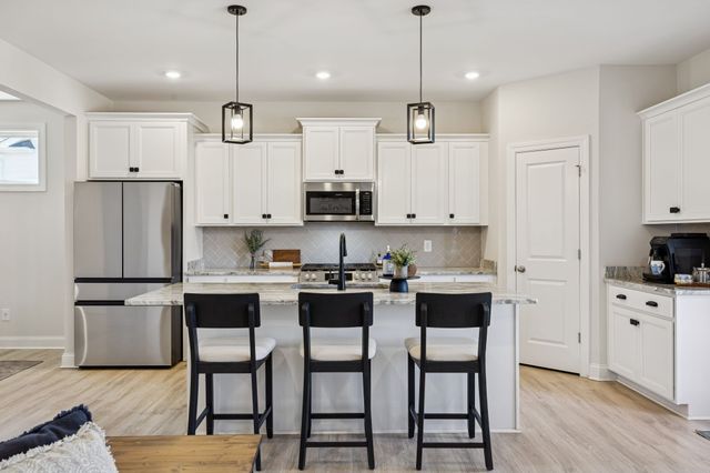 335 Van Conder Pl, Hendersonville, TN 37075