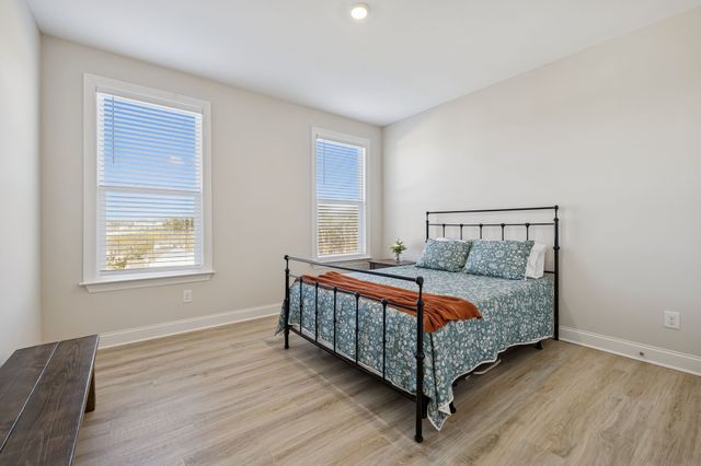 335 Van Conder Pl, Hendersonville, TN 37075