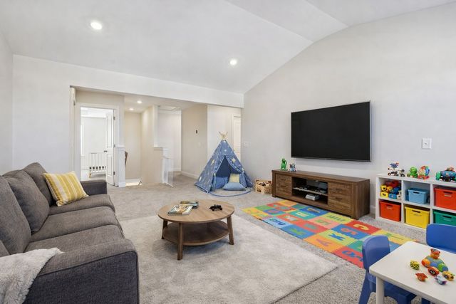 335 Van Conder Pl, Hendersonville, TN 37075