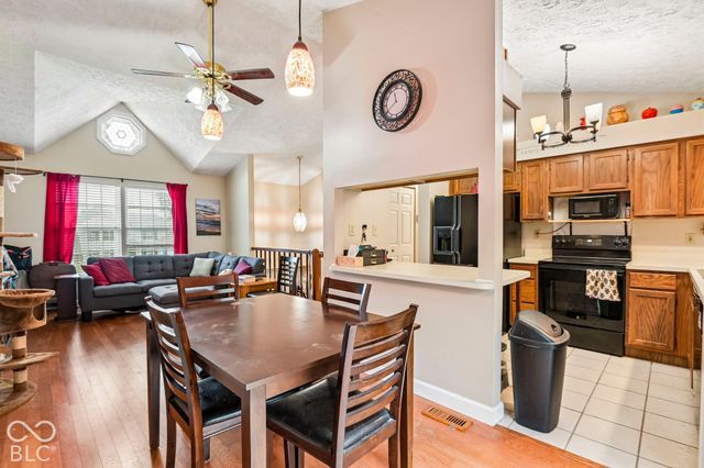 1565 Chase Boulevard, Greenwood, IN 46142