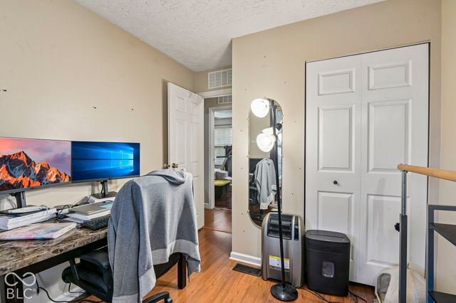 1565 Chase Boulevard, Greenwood, IN 46142