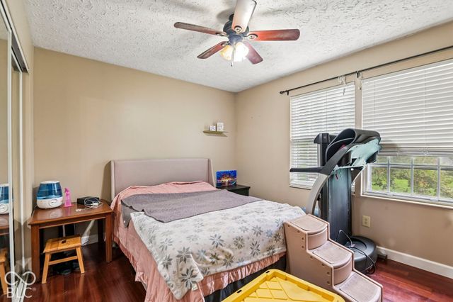 1565 Chase Boulevard, Greenwood, IN 46142