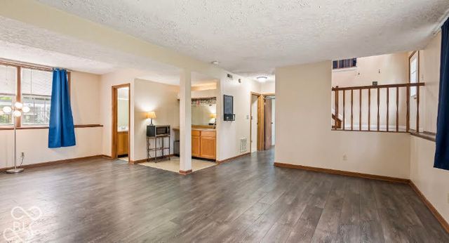 1565 Chase Boulevard, Greenwood, IN 46142