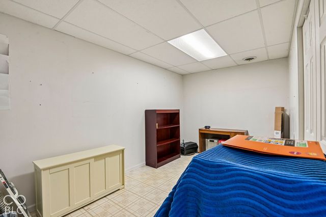 1565 Chase Boulevard, Greenwood, IN 46142