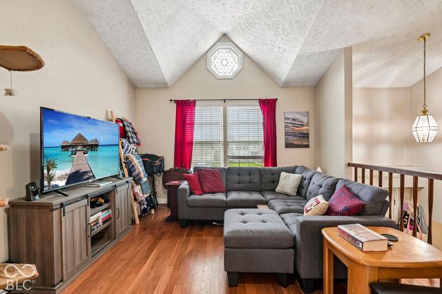 1565 Chase Boulevard, Greenwood, IN 46142