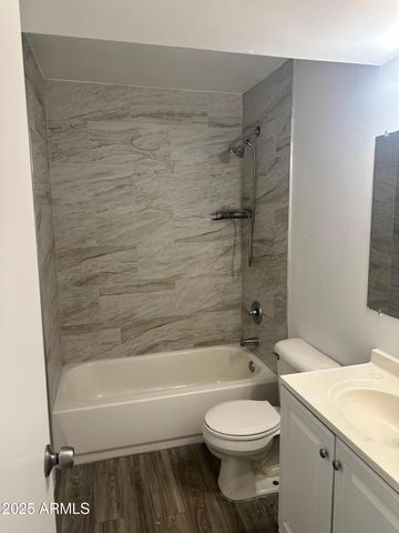 3219 E Earll Drive Apt 2, Phoenix, AZ 85018
