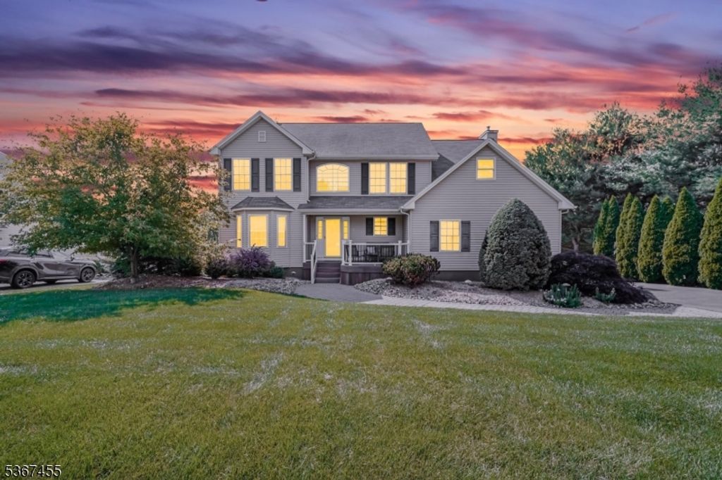 3 Mackenzie Ln, Jefferson Twp., NJ 07438