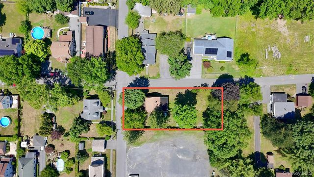 16 Cottage Street, Wallkill, NY 12589