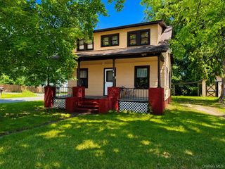 16 Cottage Street, Wallkill, NY 12589