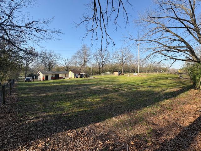 6545 State Route Zz, West Plains, MO 65775
