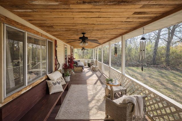 6545 State Route Zz, West Plains, MO 65775