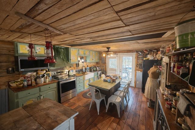 6545 State Route Zz, West Plains, MO 65775