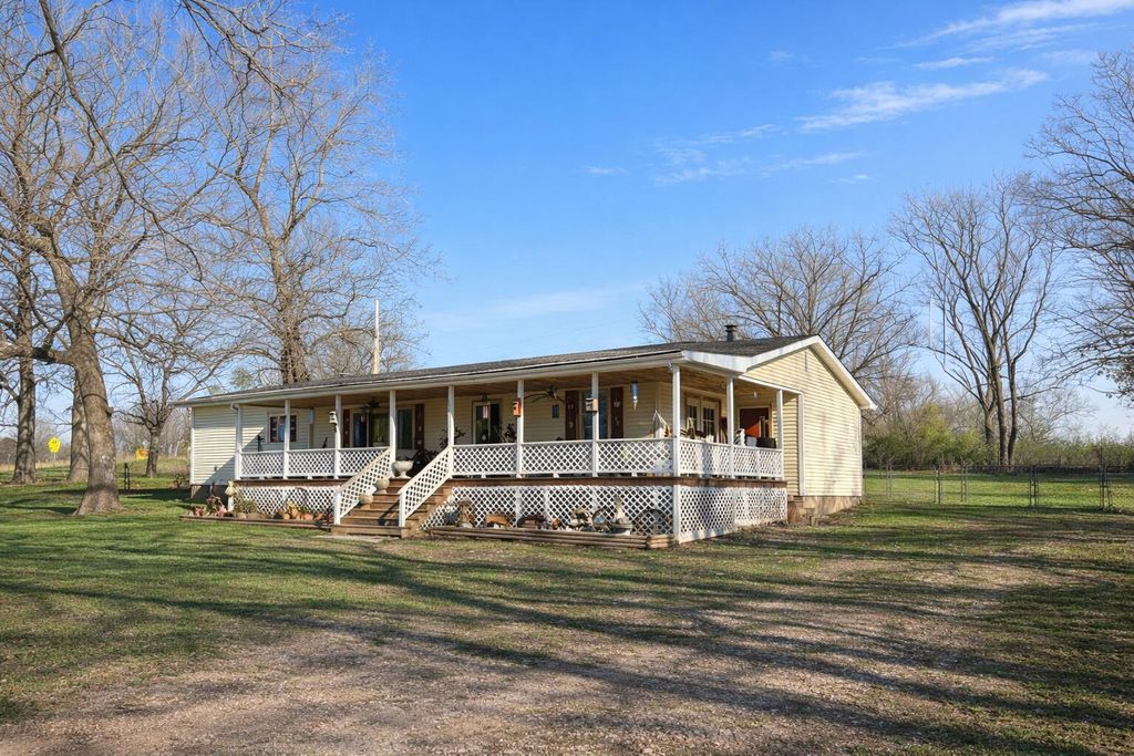 6545 State Route Zz, West Plains, MO 65775