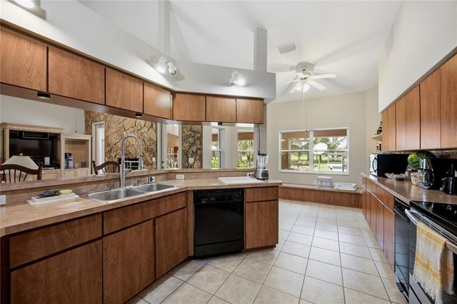 11751 SE 16TH LANE, Morriston, FL 32668