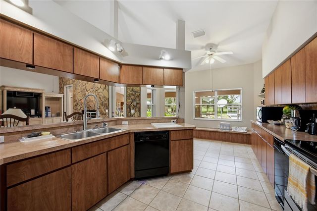 11751 SE 16TH LANE, Morriston, FL 32668