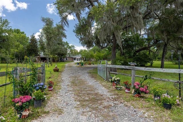 11751 SE 16TH LANE, Morriston, FL 32668