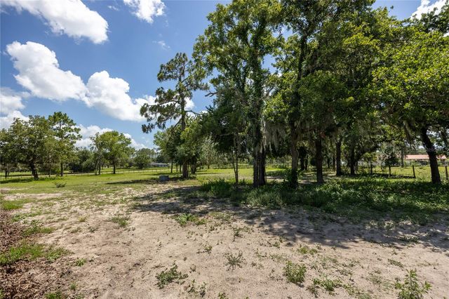11751 SE 16TH LANE, Morriston, FL 32668