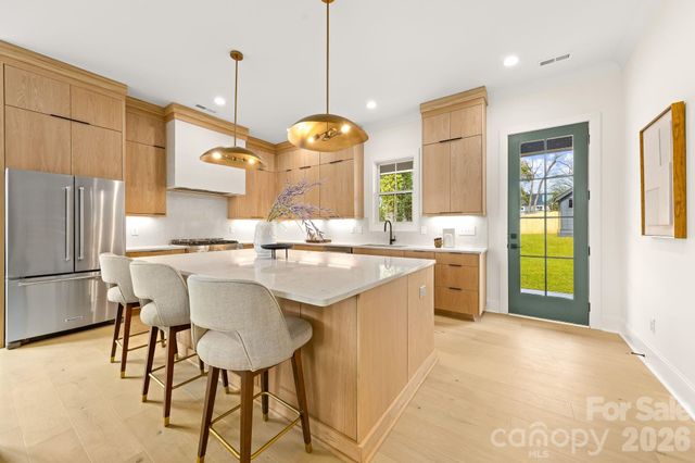 4825 Elder Avenue, Charlotte, NC 28205