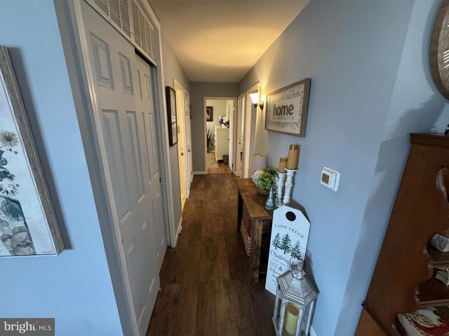 802 DUNBURY RD, Fairless Hills, PA 19030