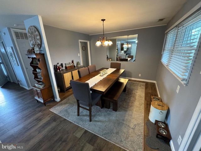 802 DUNBURY RD, Fairless Hills, PA 19030