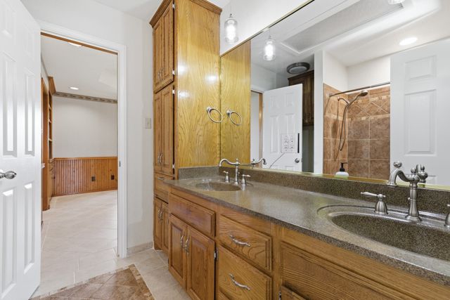 1801 Glenbrook Court, Bedford, TX 76021