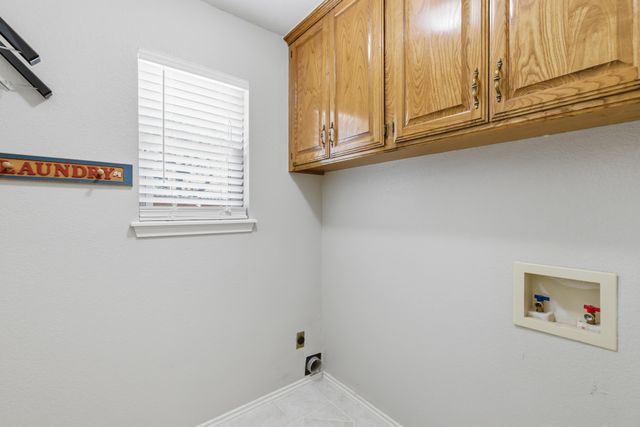 1801 Glenbrook Court, Bedford, TX 76021