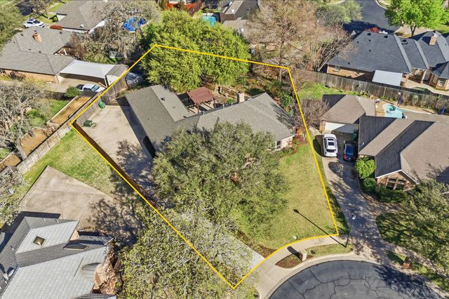 1801 Glenbrook Court, Bedford, TX 76021