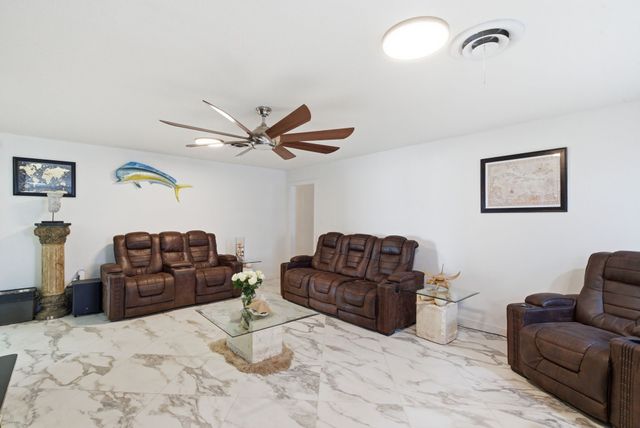 1001 NW 11th Street, Mineral Wells, TX 76067
