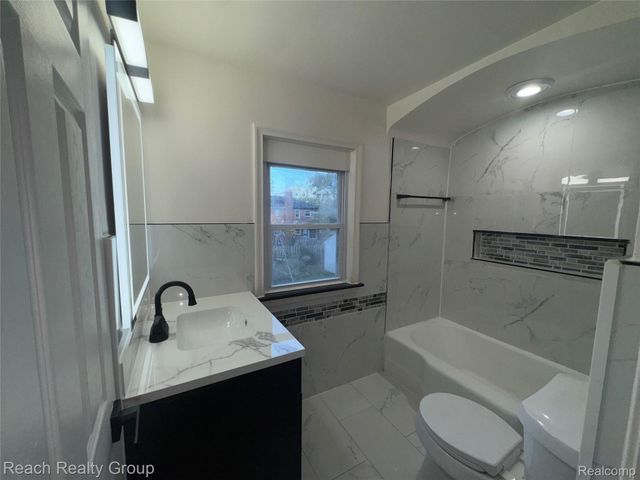 19366 Washburn Street, Detroit, MI 48221