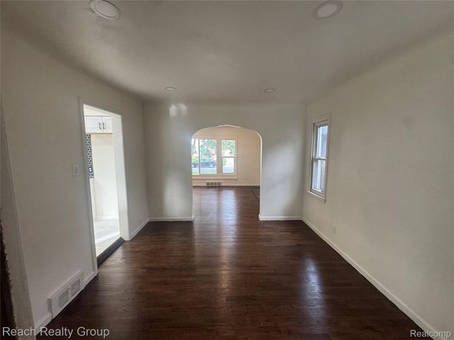 19366 Washburn Street, Detroit, MI 48221