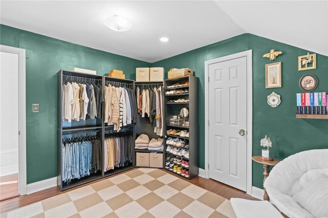 10 Brightridge Avenue, East Providence, RI 02914