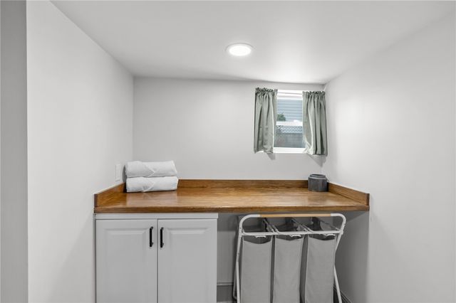 10 Brightridge Avenue, East Providence, RI 02914