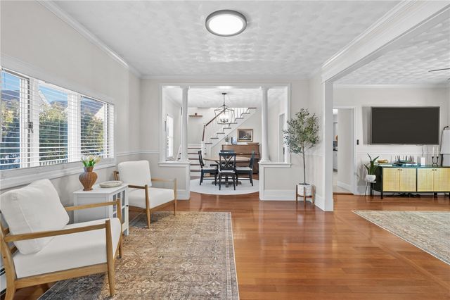 10 Brightridge Avenue, East Providence, RI 02914