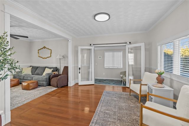 10 Brightridge Avenue, East Providence, RI 02914