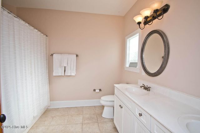 4204 Emerald Drive, Emerald Isle, NC 28594