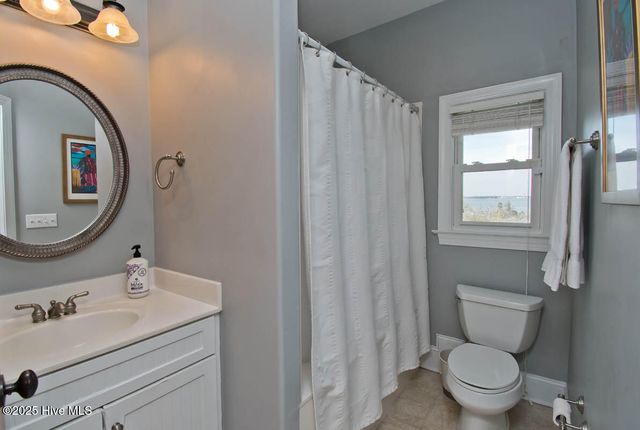 4204 Emerald Drive, Emerald Isle, NC 28594