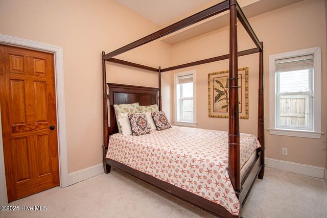 4204 Emerald Drive, Emerald Isle, NC 28594