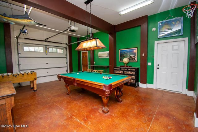 4204 Emerald Drive, Emerald Isle, NC 28594