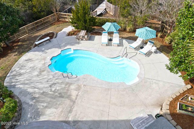 4204 Emerald Drive, Emerald Isle, NC 28594