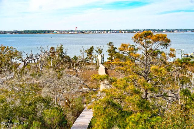 4204 Emerald Drive, Emerald Isle, NC 28594