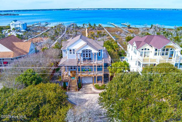 4204 Emerald Drive, Emerald Isle, NC 28594