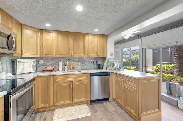 66 Capri B, Delray Beach, FL 33484