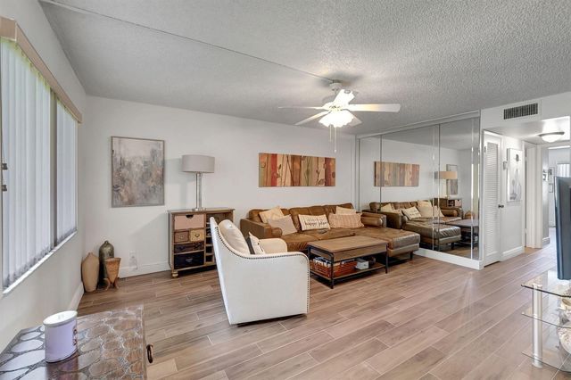 66 Capri B, Delray Beach, FL 33484