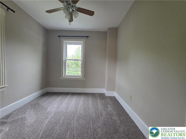 2710 Columbia Street, Palmer Twp, PA 18045