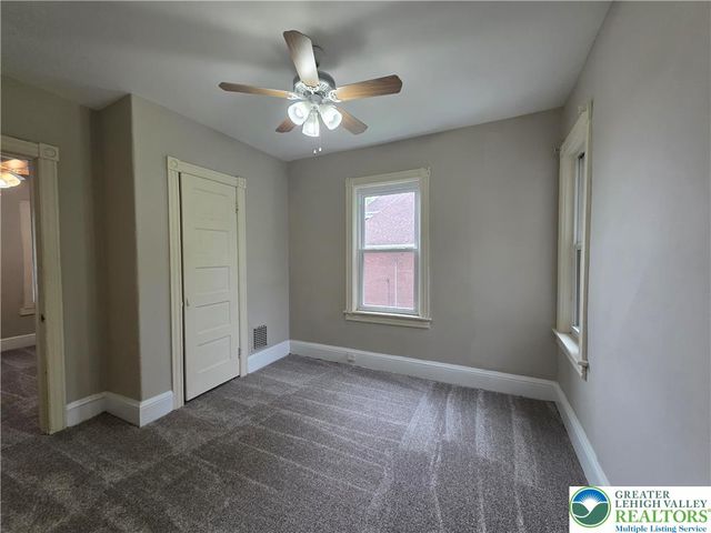 2710 Columbia Street, Palmer Twp, PA 18045