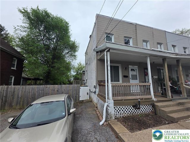 2710 Columbia Street, Palmer Twp, PA 18045